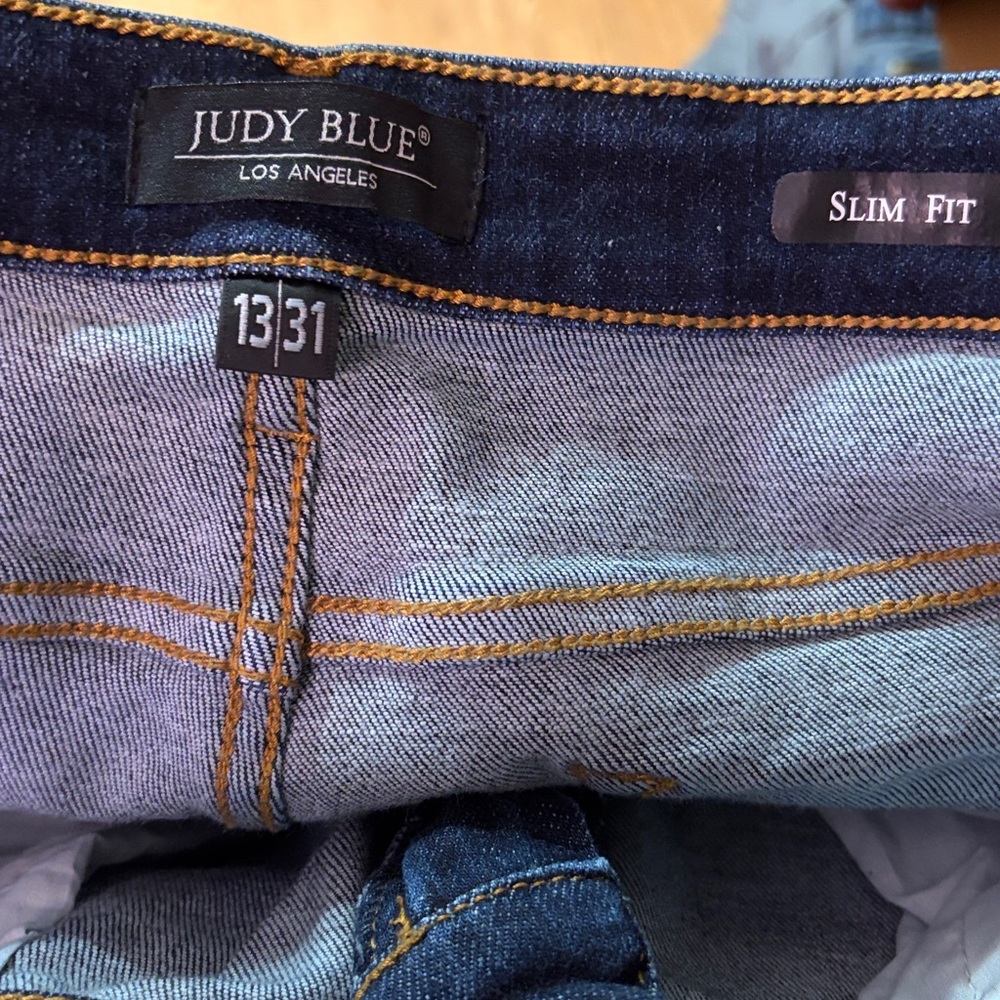 Judy Blue Dark Blue Frayed Ankle Jeans - Picture 4 of 6